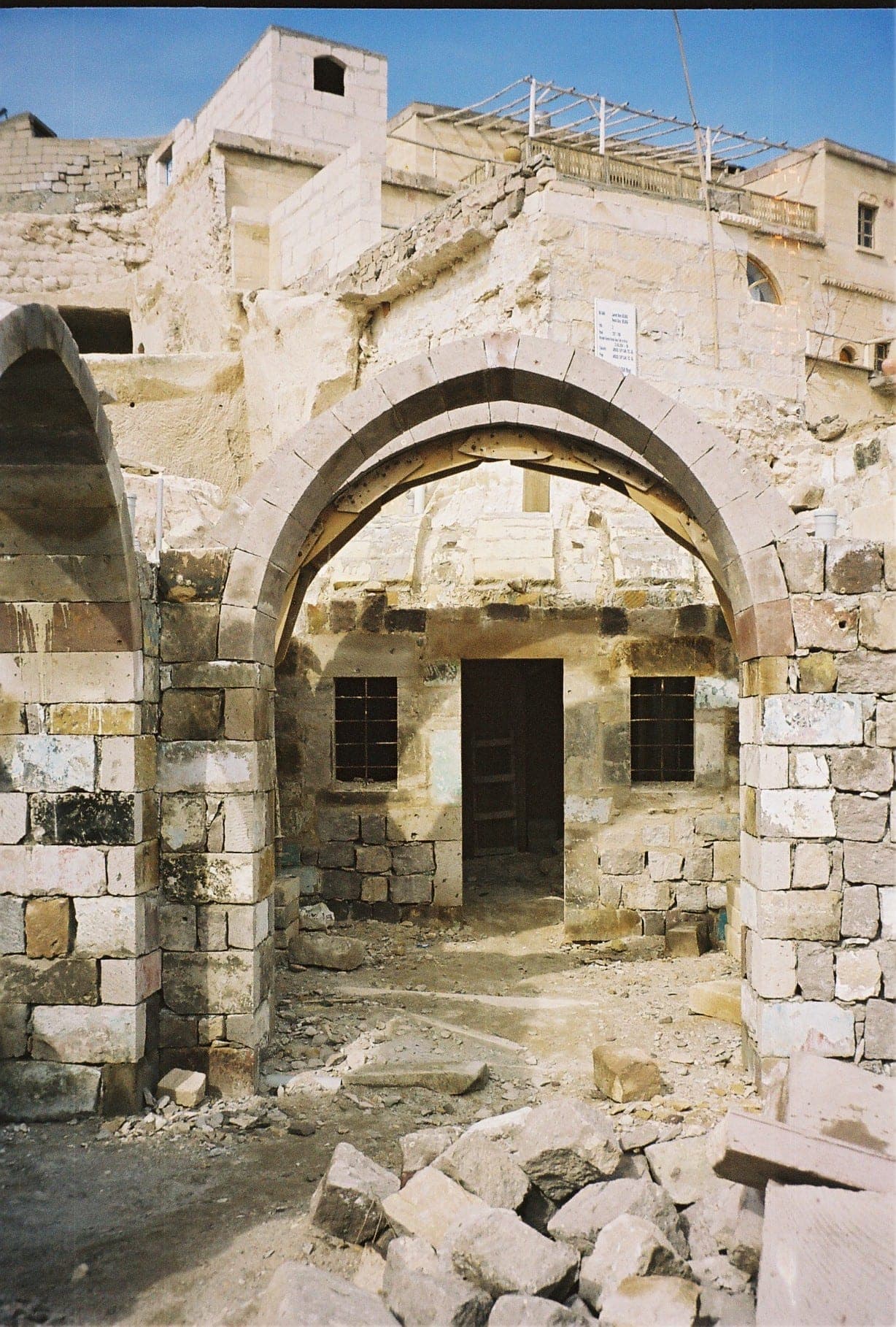 Delmas Evi