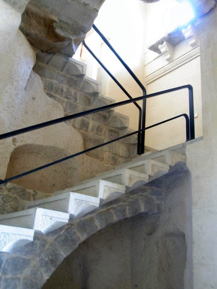 Ermeç Evi